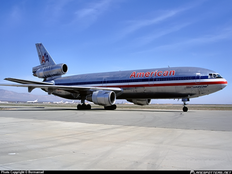 American Airlines DC-10 puzzle